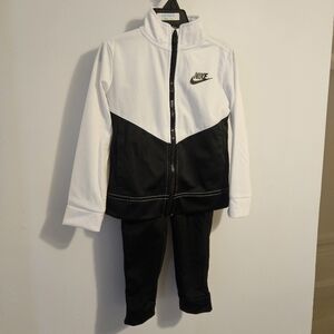 Nike Toddler 3T Black and White Track Suit Set